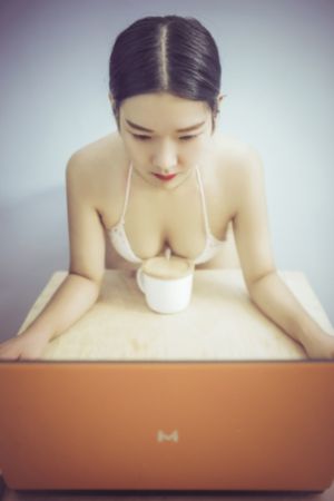 成人午夜影片_高清完整版观看